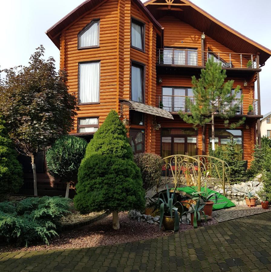 Luxury Villa With Pool And Sauna Csernyivci Kültér fotó