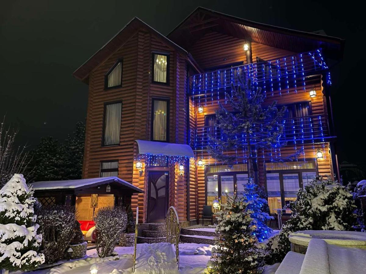 Luxury Villa With Pool And Sauna Csernyivci Kültér fotó
